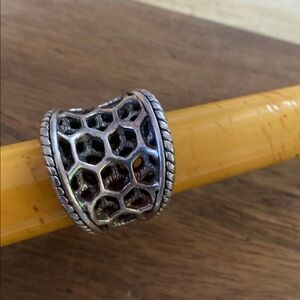Sterling Silver Honeycomb Band Ring ~ 8.5